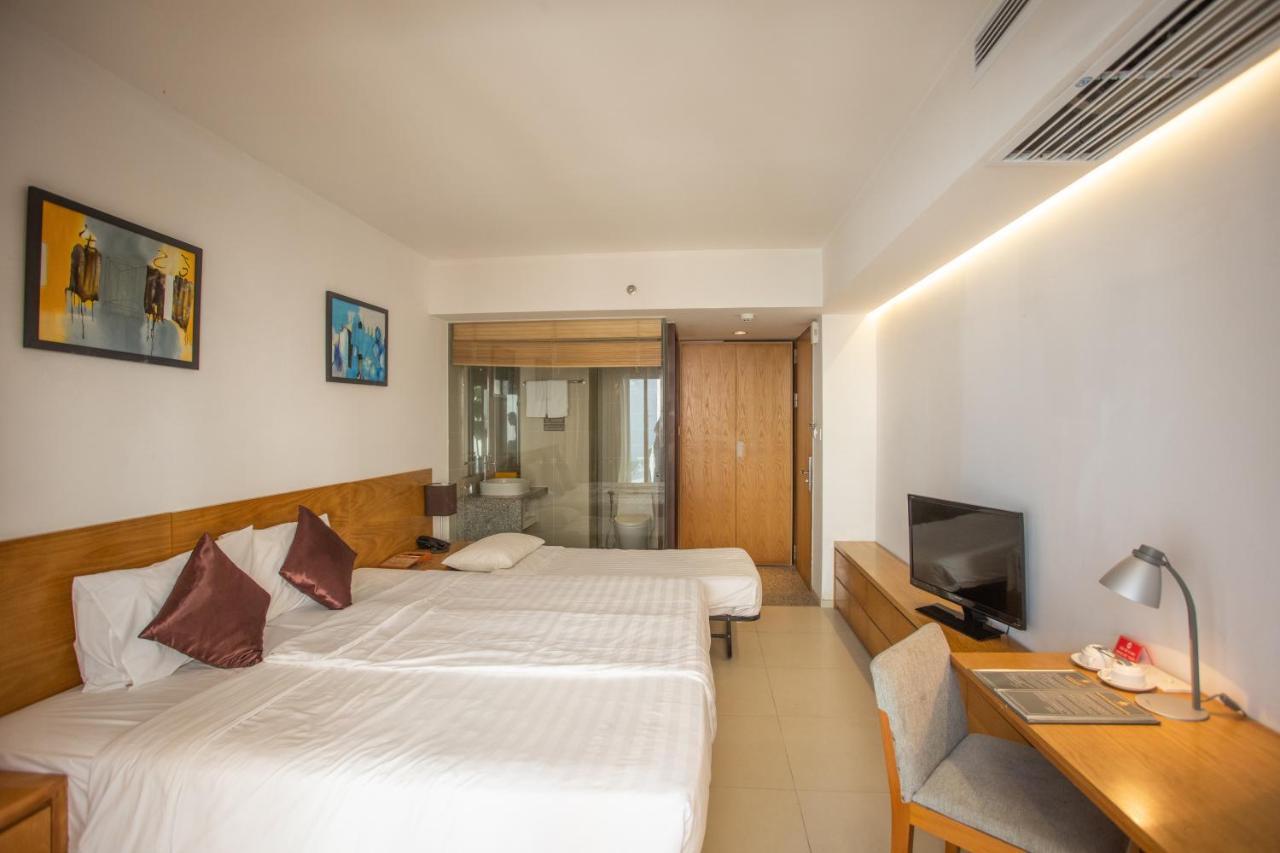 Holiday Hotel Nha Trang Exterior foto
