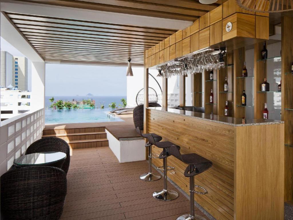 Holiday Hotel Nha Trang Exterior foto
